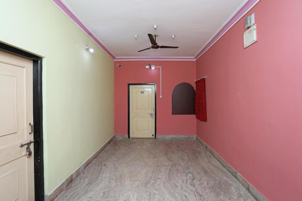 Oyo Kalinga Guest House Bhubaneswar Exterior photo